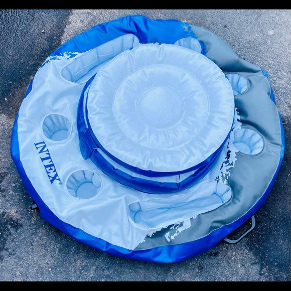 Intex Mega Chill Aufblasbare Kühlbox - 89cm Durchmesser Mit 5 Getränkehaltern